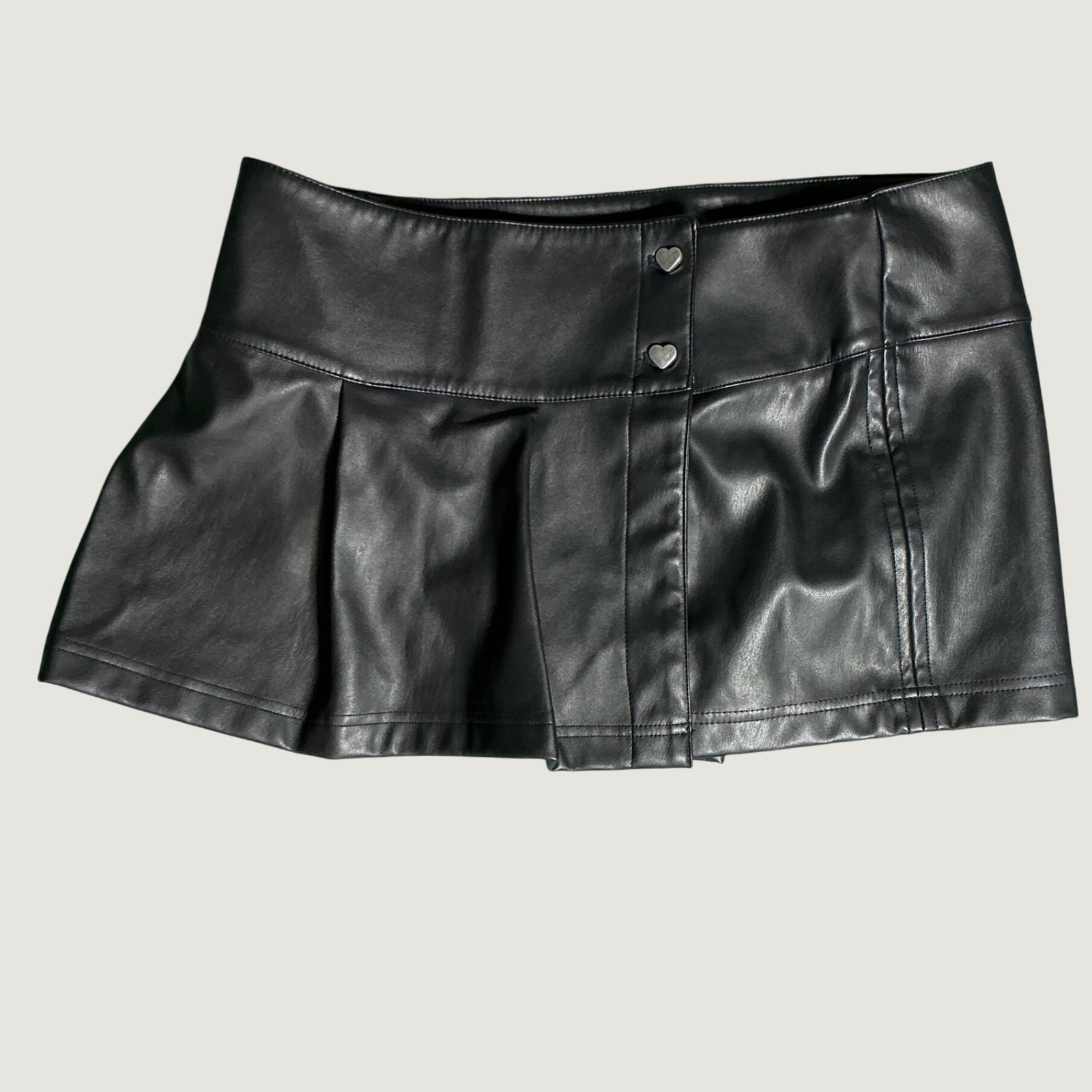 Celebrity Pink Black Faux Leather Skort Heart Button Pleated Mini Skirt Large